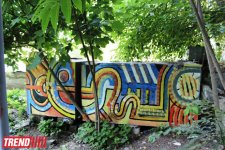 Пространство Современного Искусства YARAT! представило проект YARd ArT (фото)