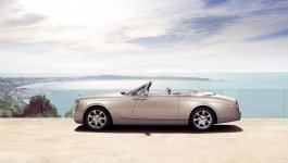 Rolls-Royce открыл свой первый салон в Азербайджане (ФОТО)