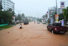 В дождливом Вьетнаме жизнь не останавливается (ФОТО, часть 10)