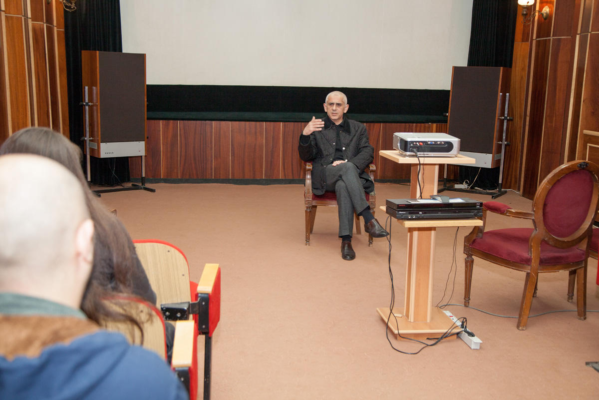 В Баку проведен мастер-класс для участников второго Фестиваля буктрейлеров (ФОТО)