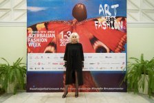 Azerbaijan Fashion Week завершилась дуэлью на рапирах (ФОТО)