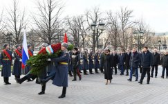 Первый вице-президент Мехрибан Алиева посетила могилу неизвестного солдата в Москве  (ФОТО) (версия 2)