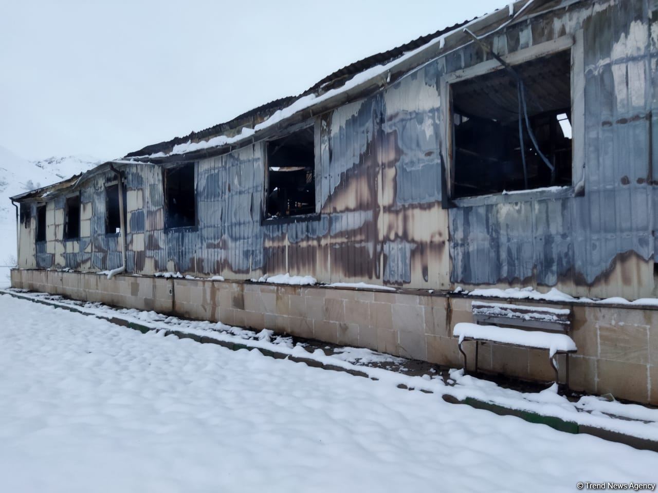 На месте сгоревшей школы в Губинском районе построят новую (ФОТО/ВИДЕО)