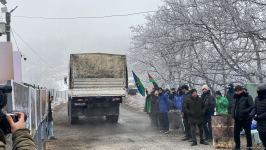 По Лачинской дороге проехали еще две автомашины РМК (ФОТО/ВИДЕО)