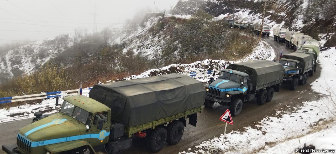 По Лачинской дороге беспрепятственно проехала очередная автоколонна РМК (ФОТО)