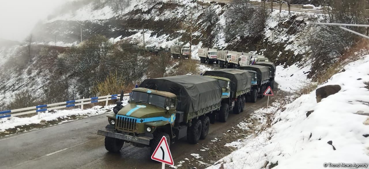 По Лачинской дороге беспрепятственно проехала очередная автоколонна РМК (ФОТО)