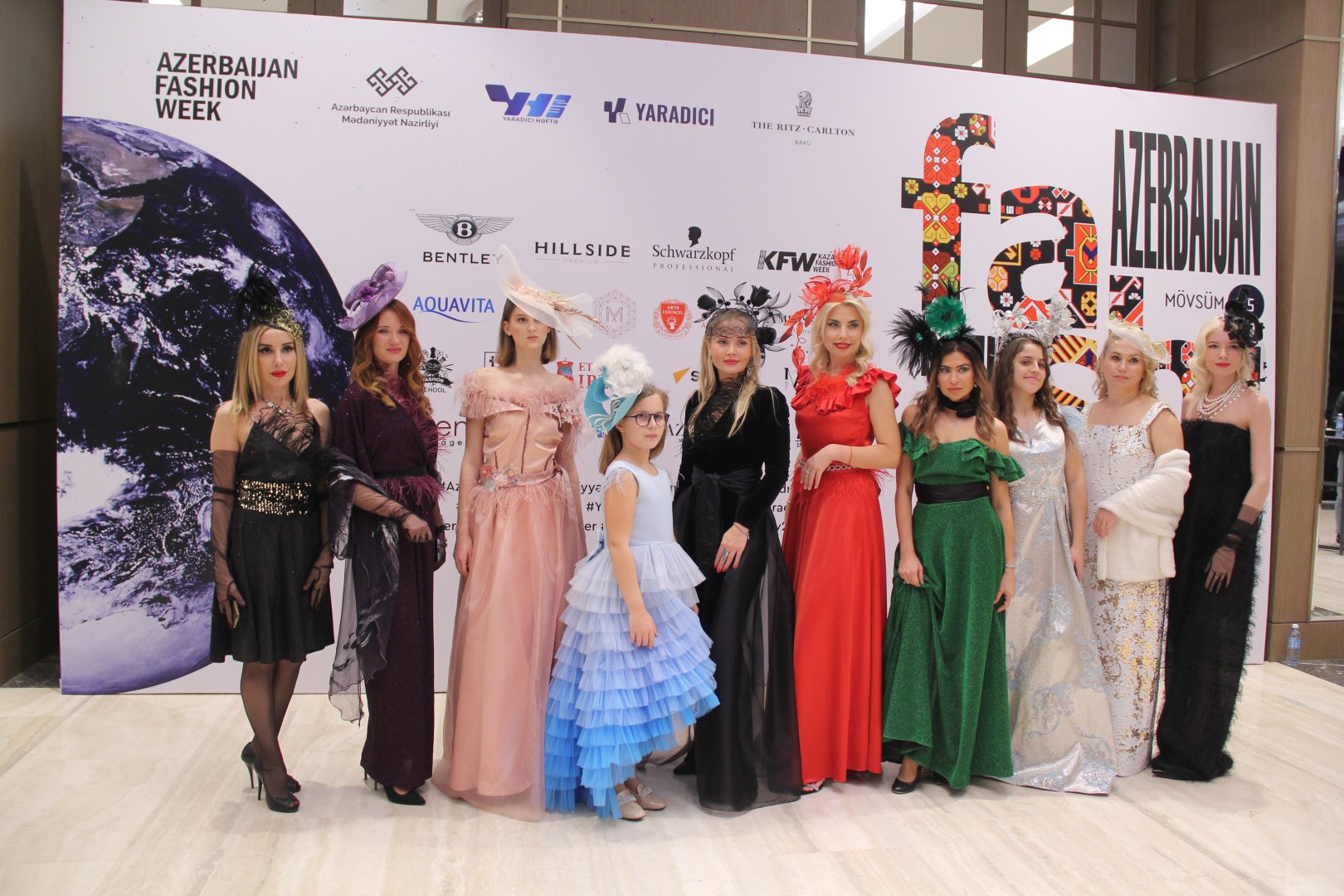 Azerbaijan Fashion Week 2023 - модный приговор для красавиц, джентельменов и детей (ФОТО)