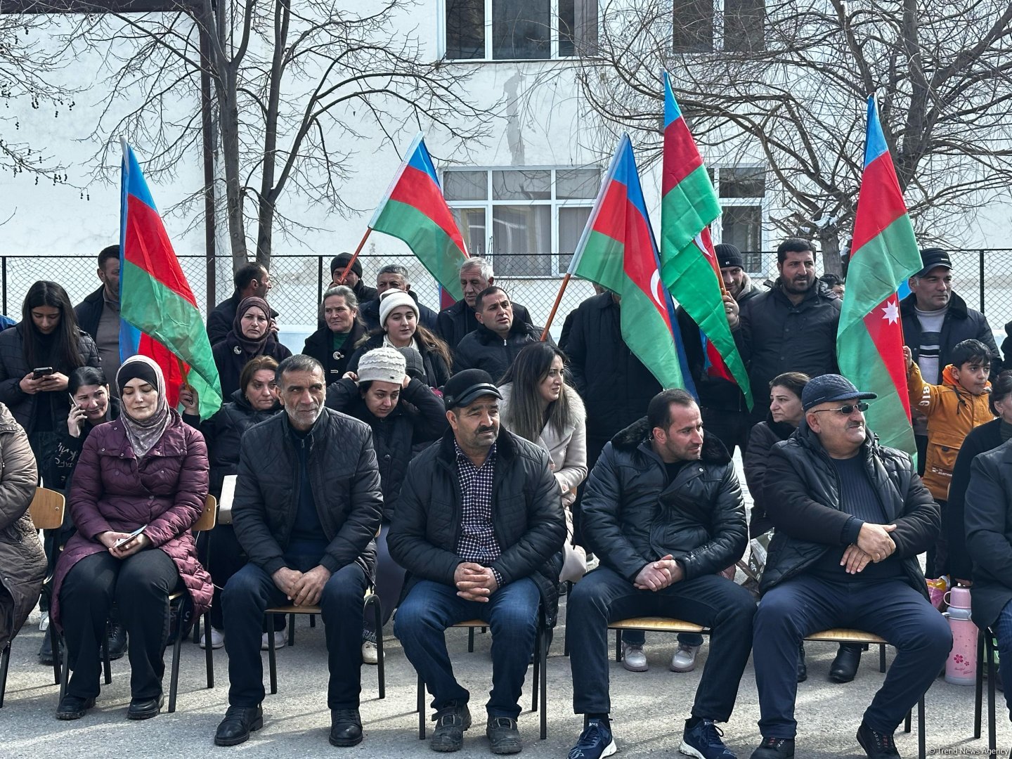 Группе бывших вынужденных переселенцев, прибывших в село Гасанриз вручены ключи от квартир (ФОТО)