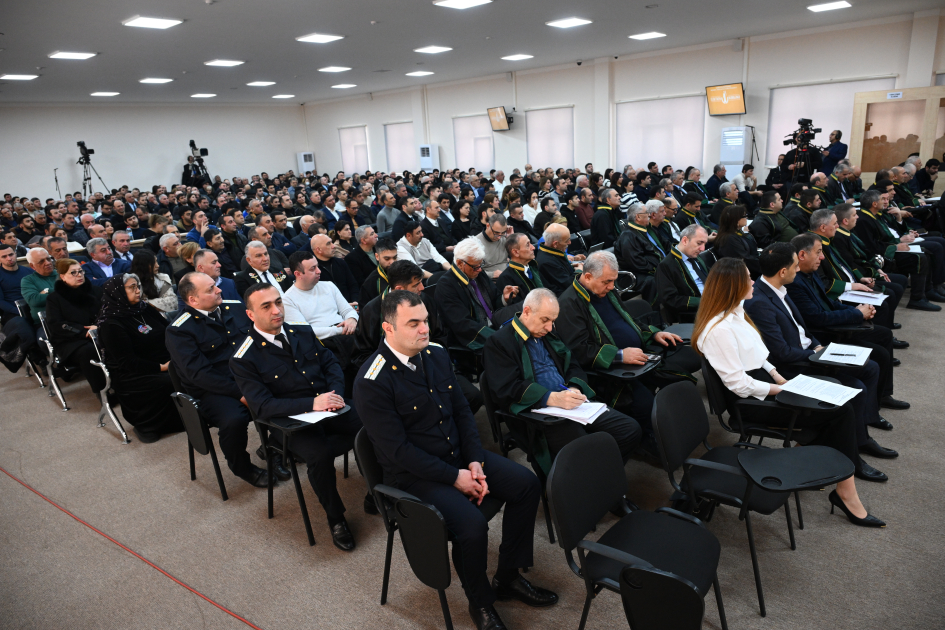 На заседании суда по делу лиц армянского происхождения, обвиняемых в преступлениях против Азербайджана, начался этап изучения документов (ФОТО)