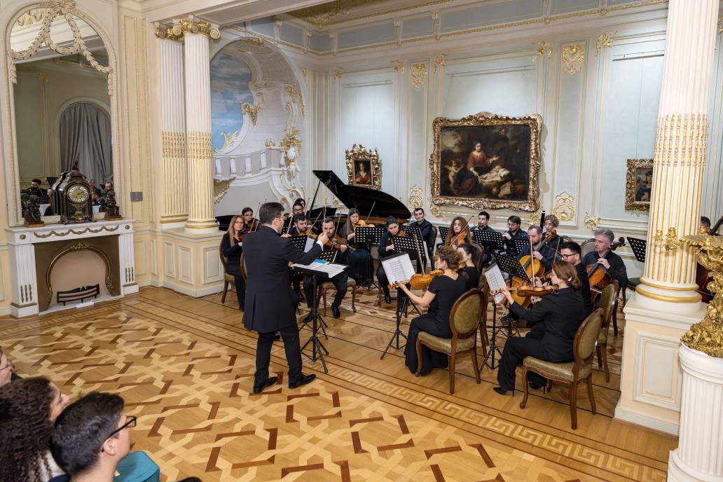 Music in the museum – элитарный Баку в классической музыке и картинах (ФОТО)